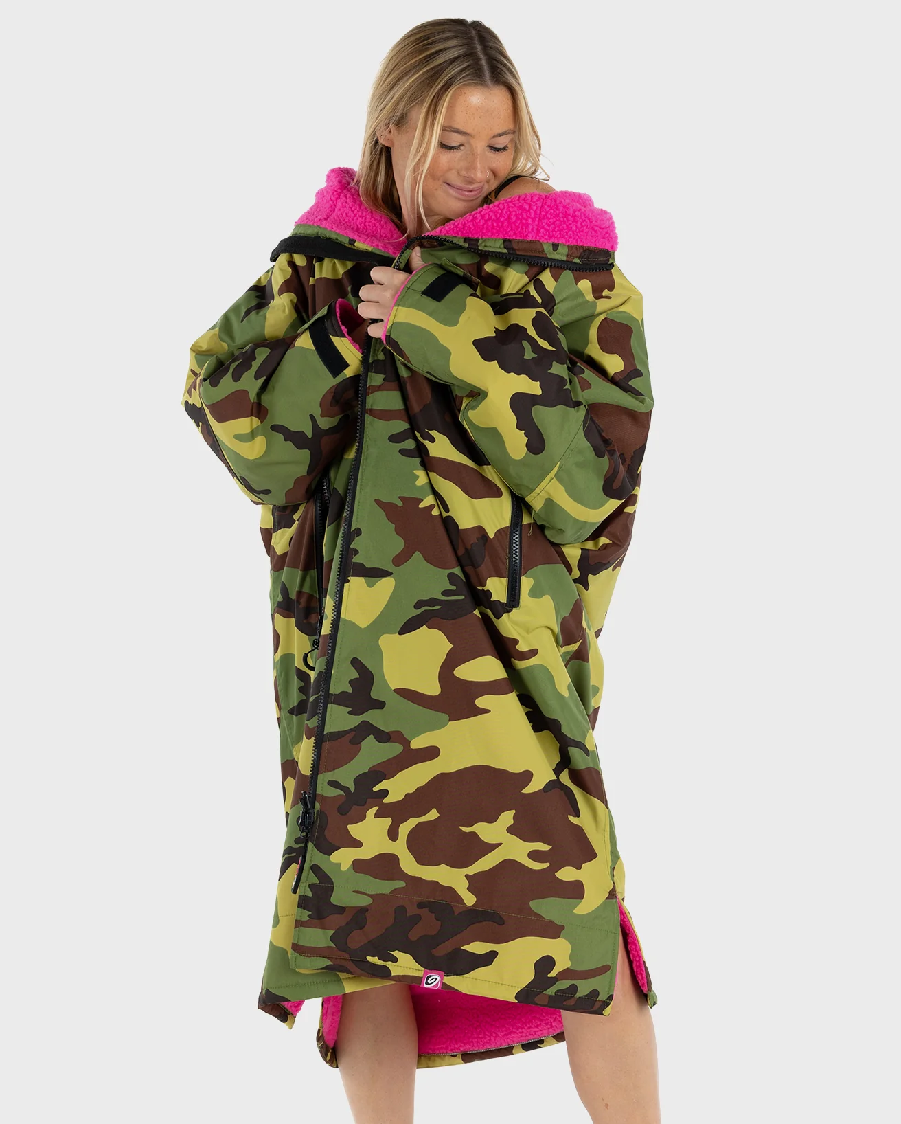 Camo Pink Advance Changing Robe - Image 11