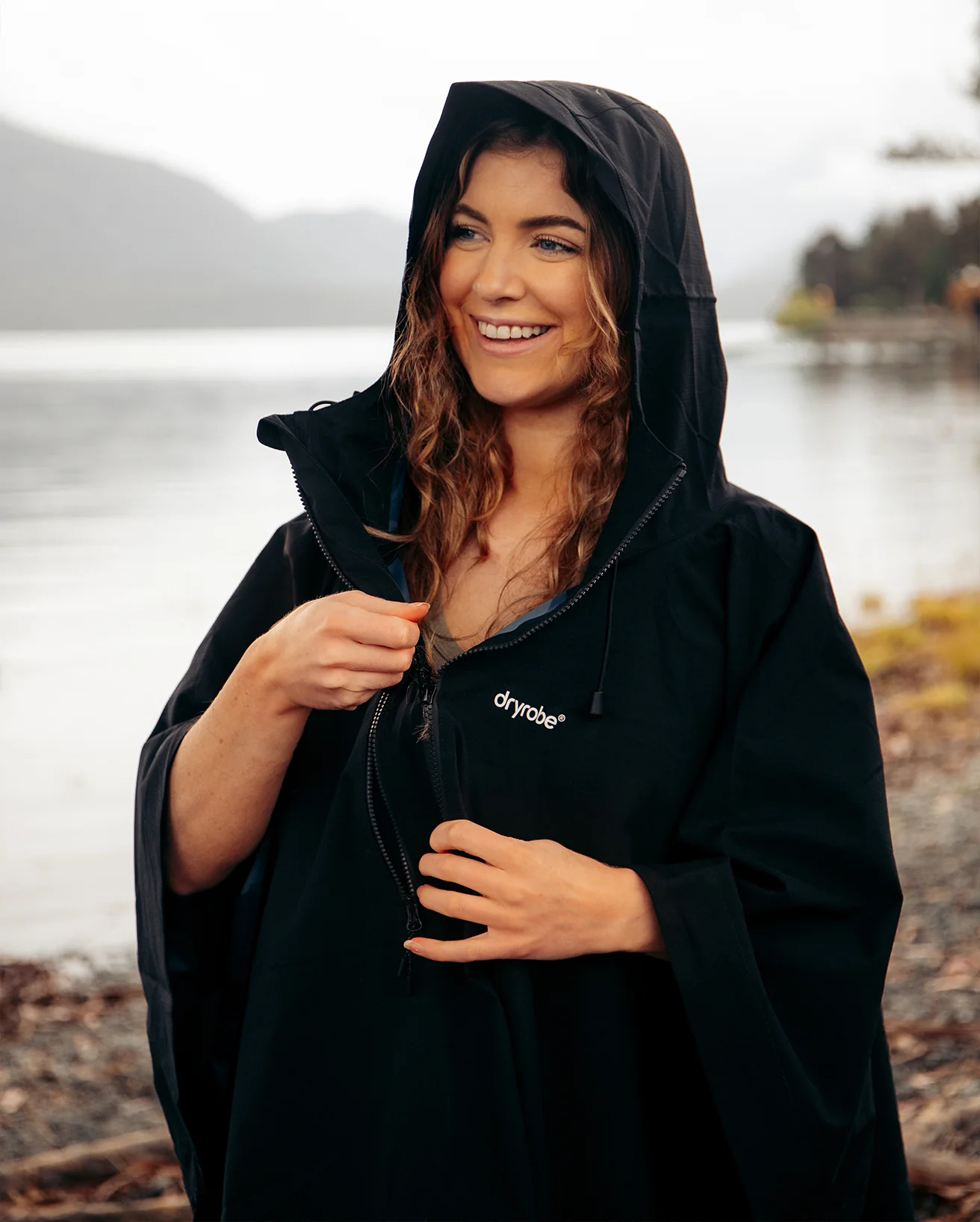 Black One Size Rainproof Poncho - Image 11