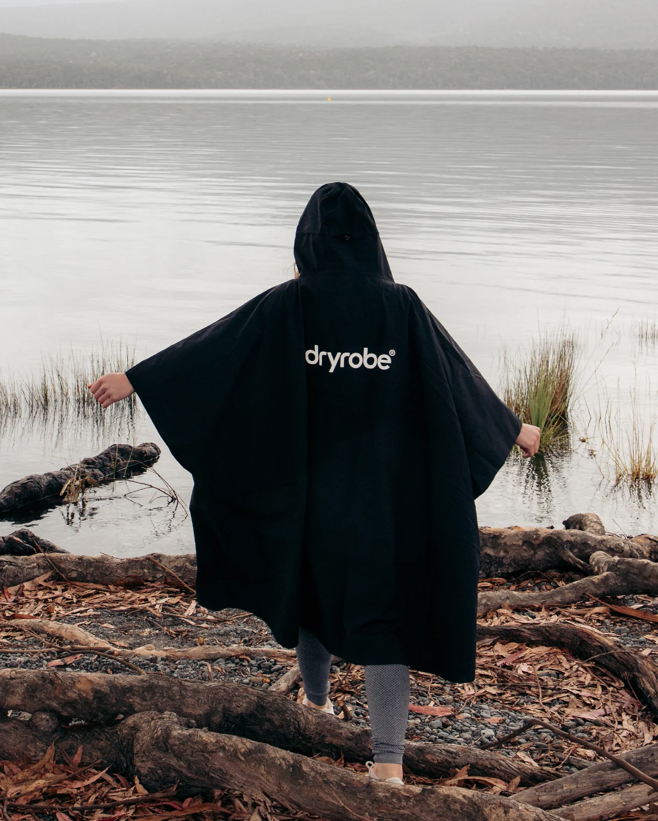 Black One Size Rainproof Poncho - Image 12