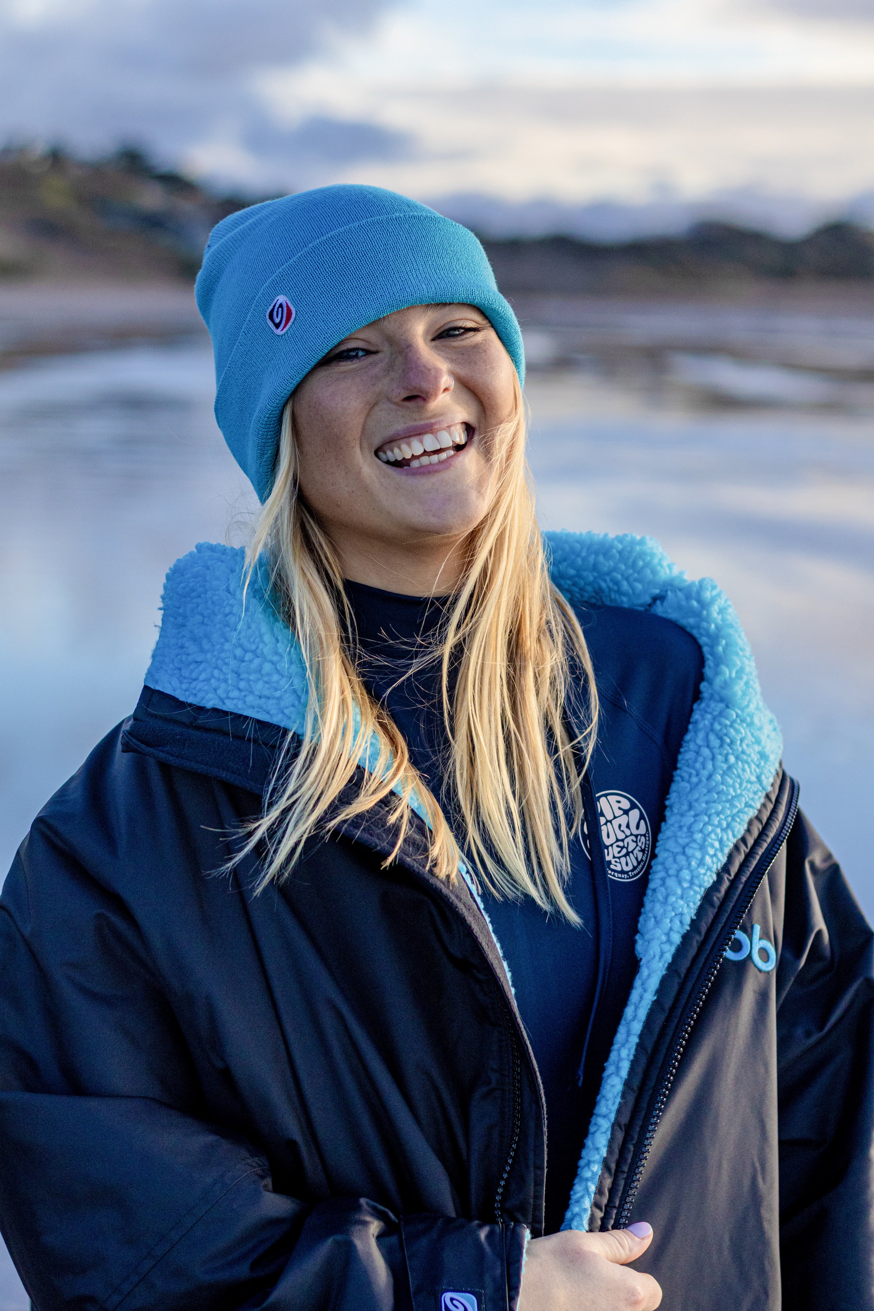 Bundle Up for Winter - Blue Edition - Image 7