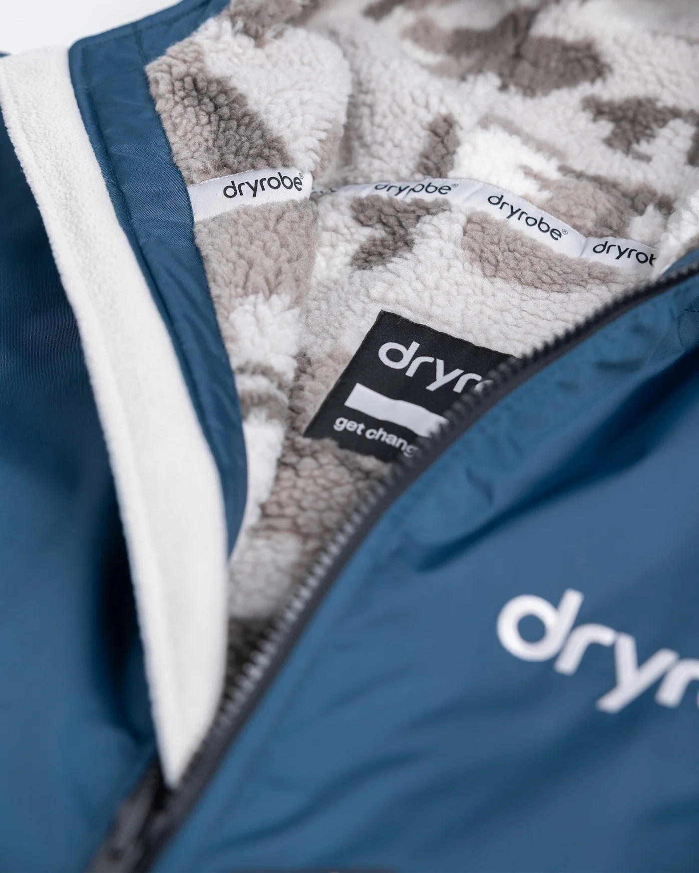 Deep Sea Blue Camo Advance Changing Robe - Image 14
