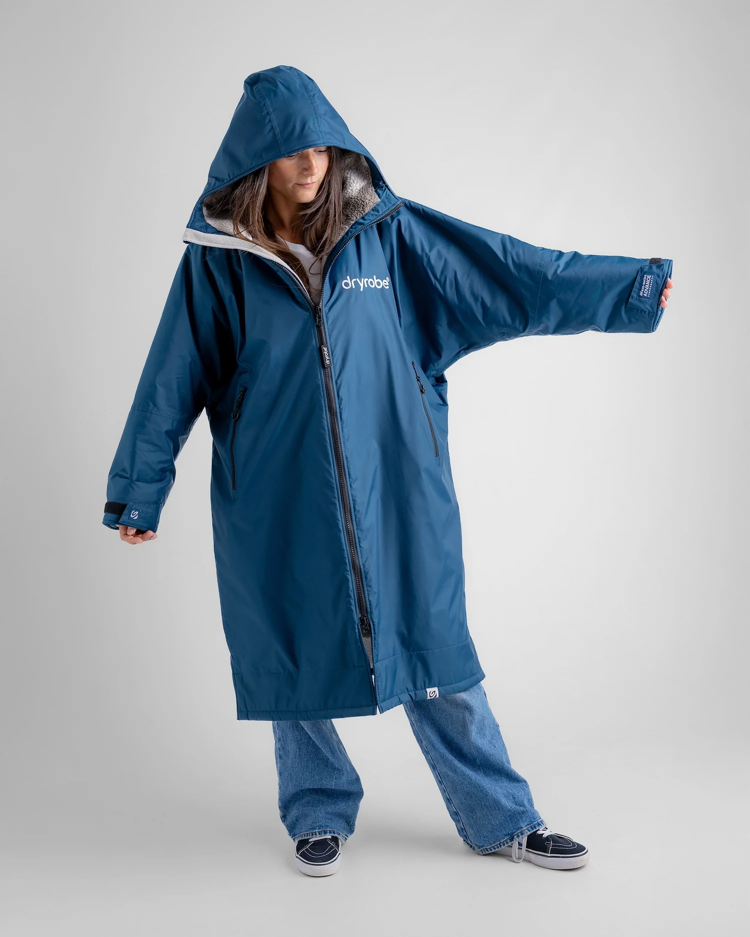 Deep Sea Blue Camo Advance Changing Robe - Image 4