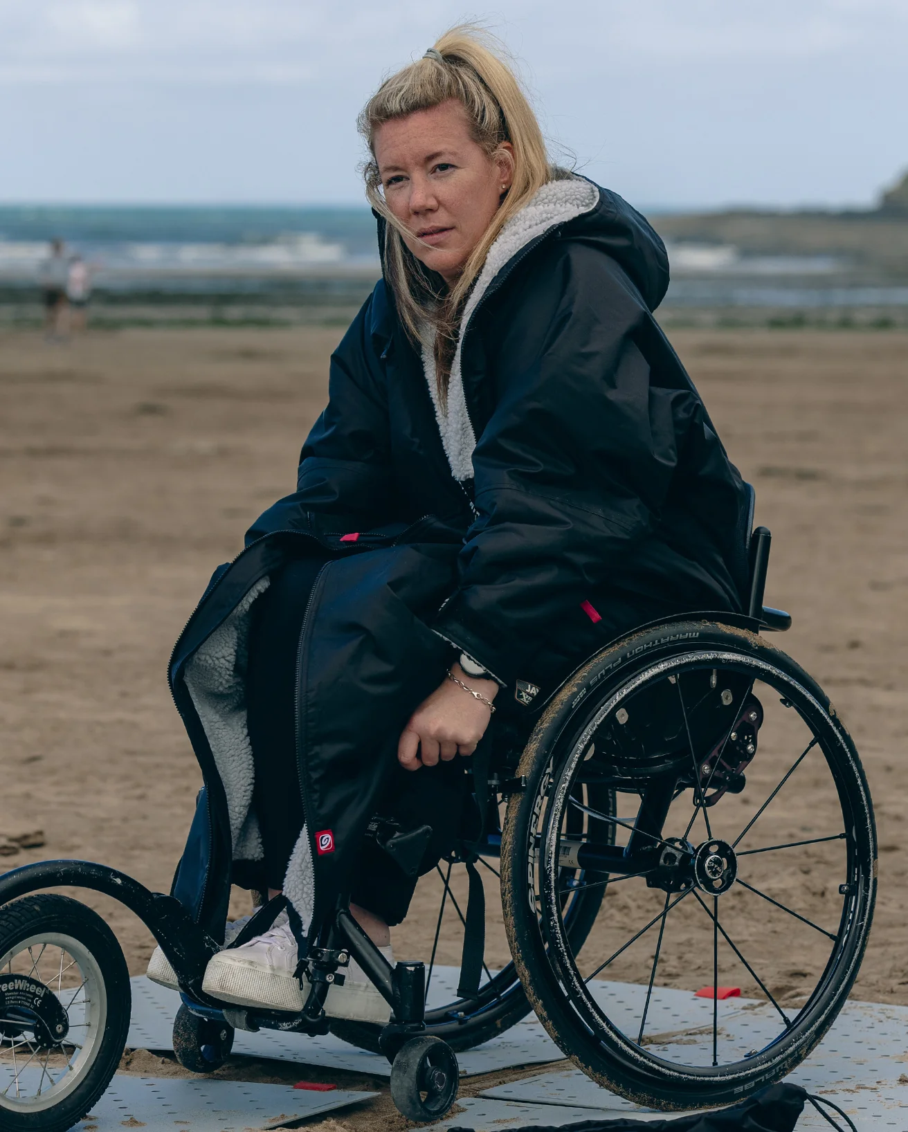 Black Grey Dryrobe® Adapt - Image 6