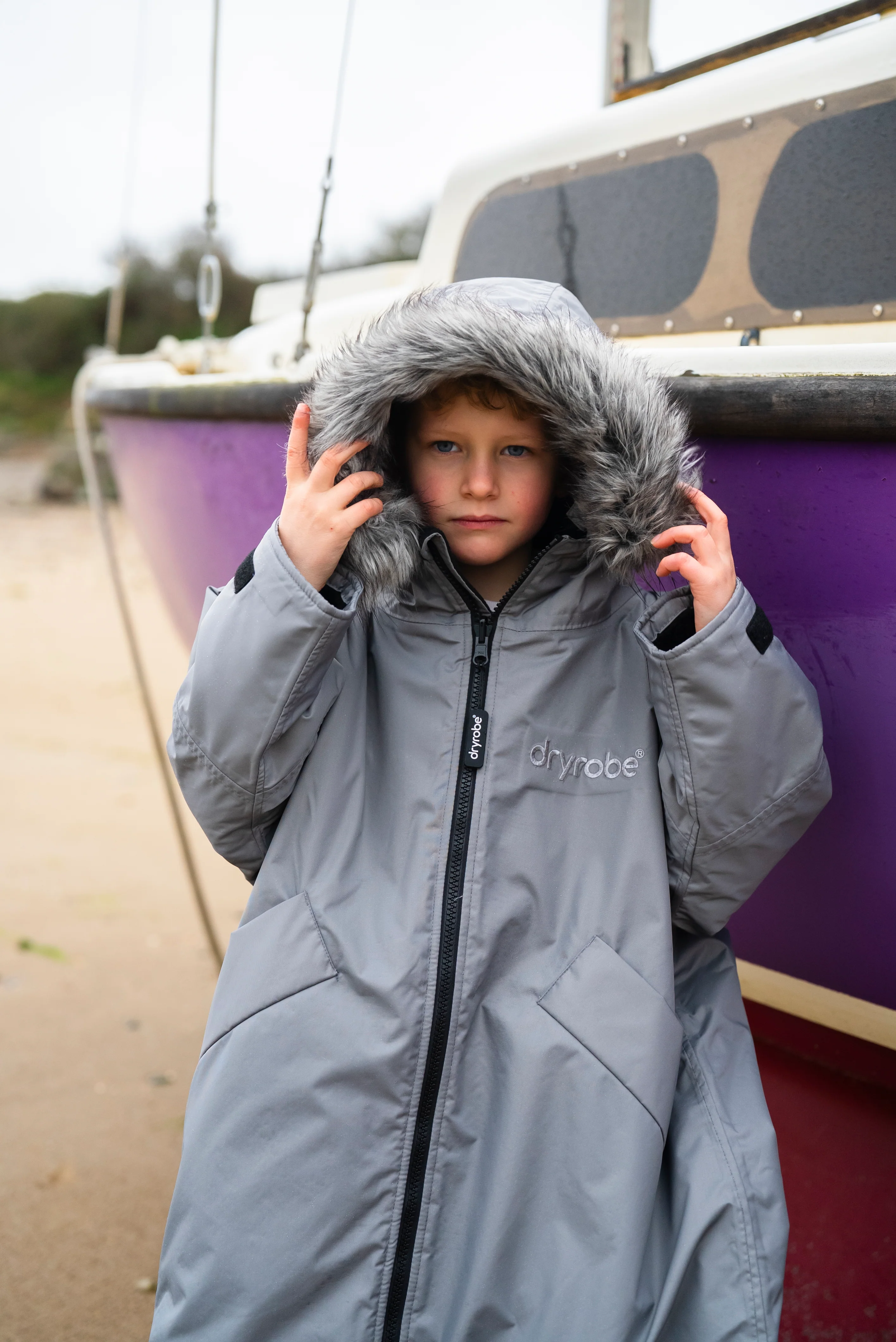 Alpine Graphite Kids Advance Changing Robe - Image 3