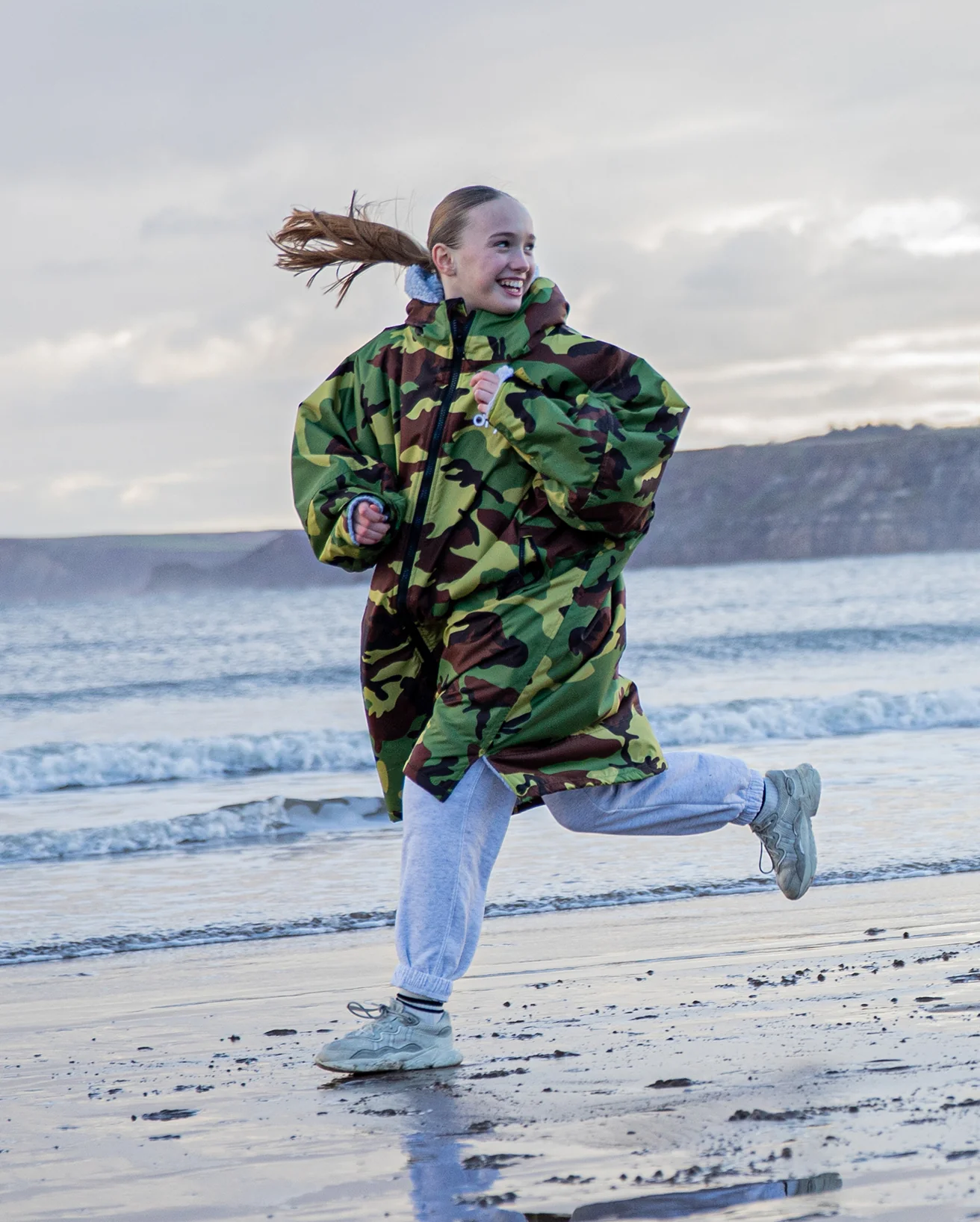 Camo Grey Kids Advance Changing Robe - Image 7