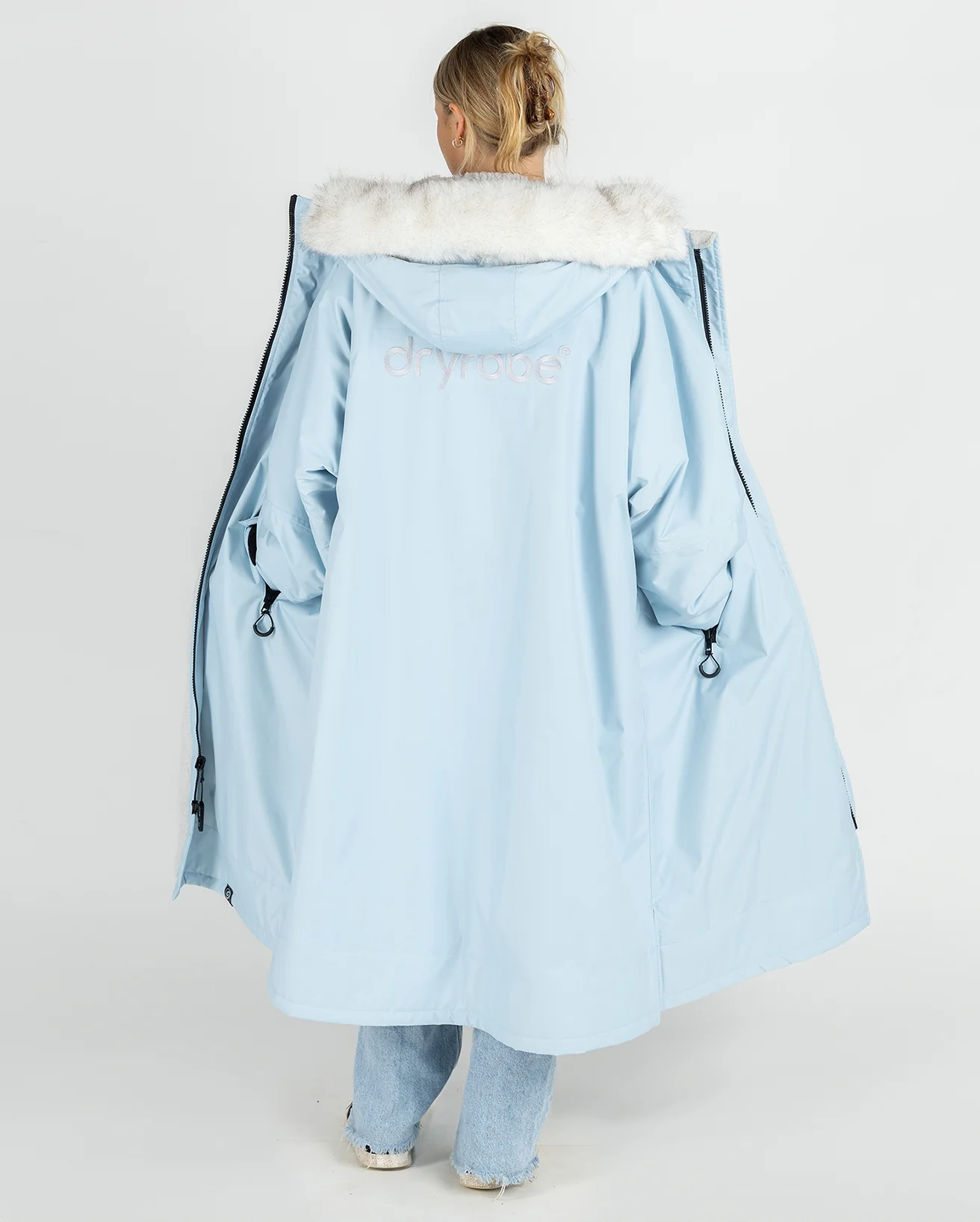Alpine Ice Blue Advance Changing Robe - Image 3