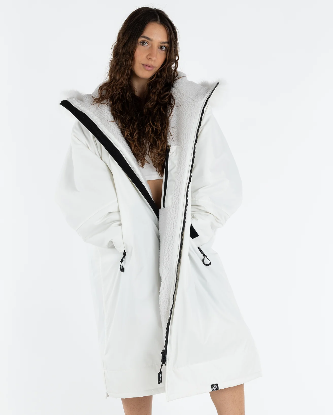 Alpine White Advance Changing Robe - Image 4
