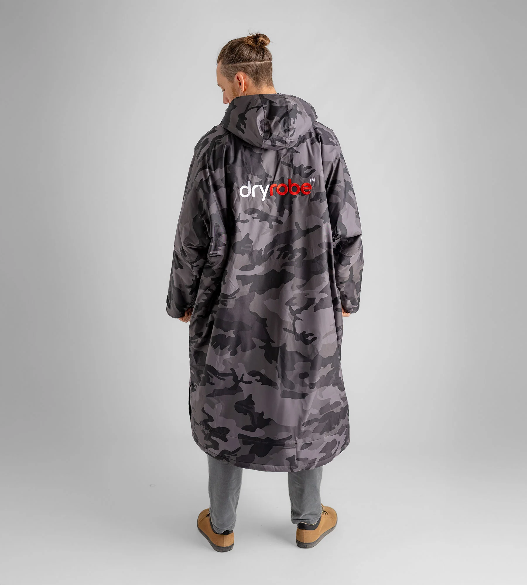 Black Camo Advance Changing Robe - Image 3