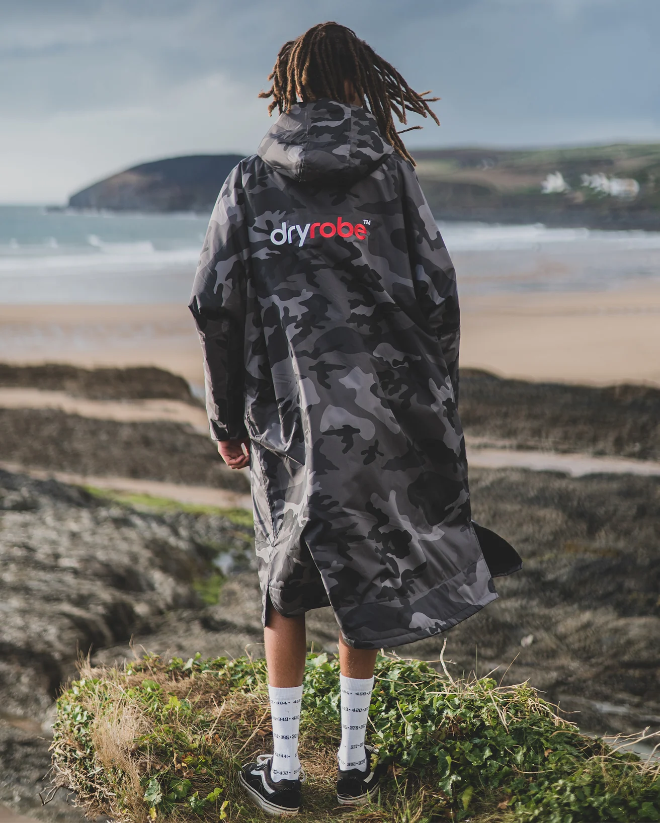 Black Camo Advance Changing Robe - Image 5