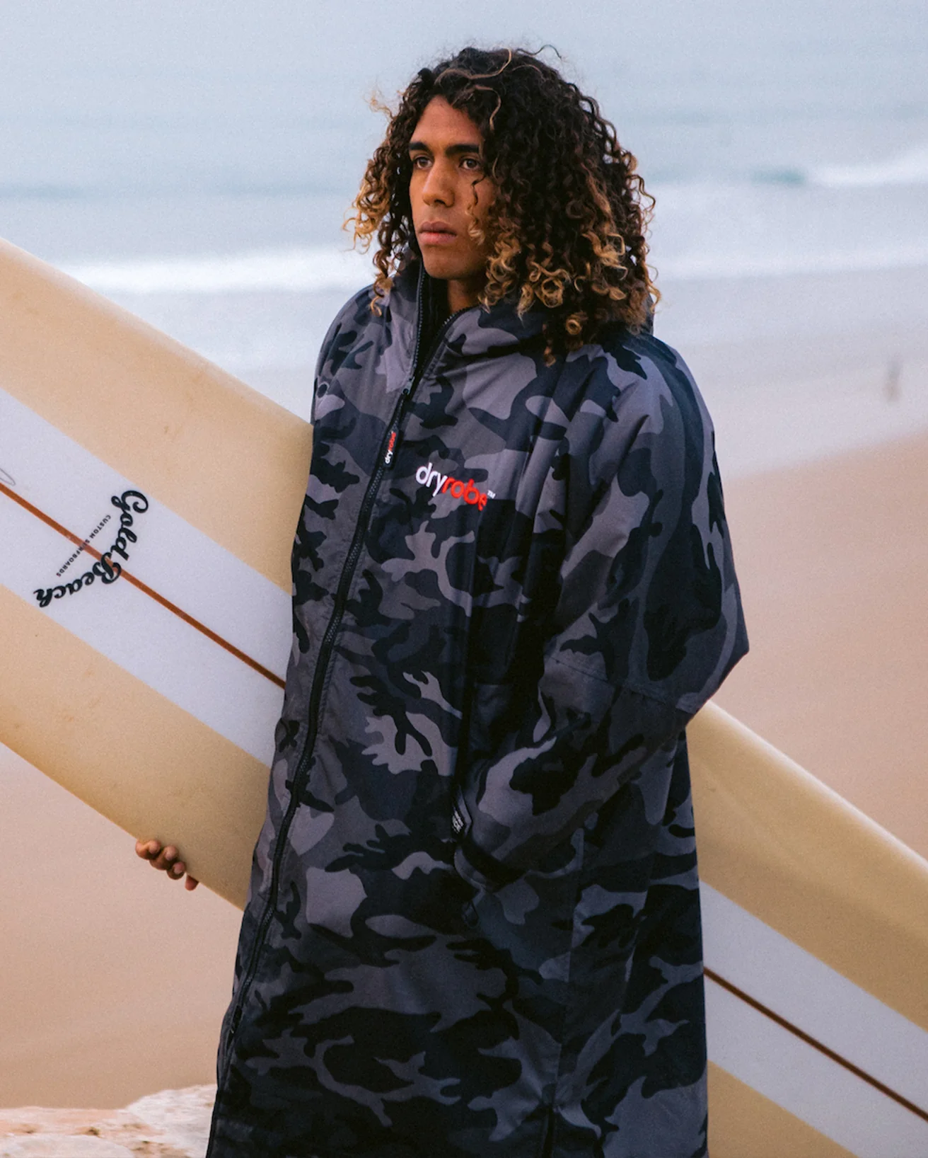 Black Camo Advance Changing Robe - Image 6