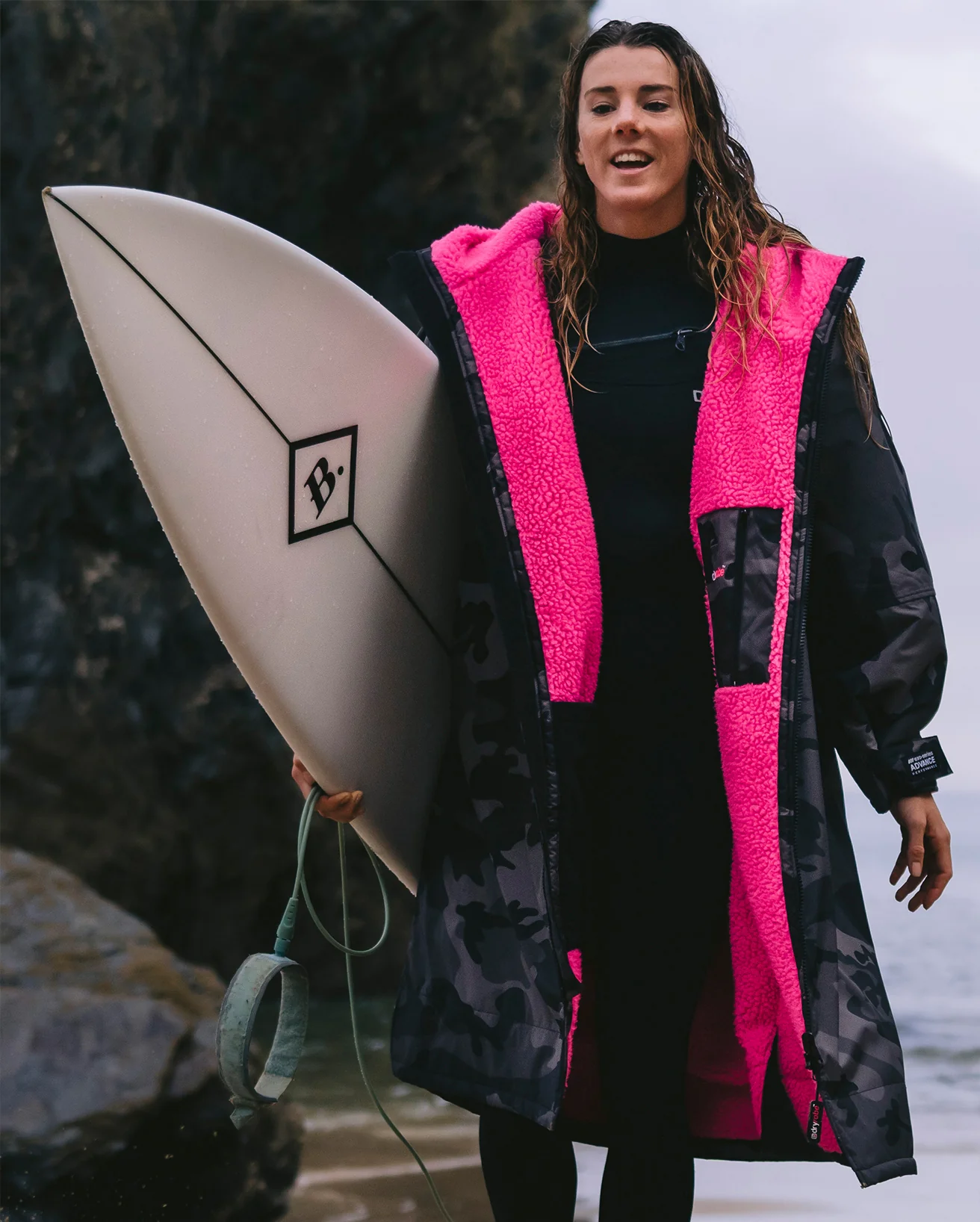 Black Camo Pink Advance Changing Robe - Image 5