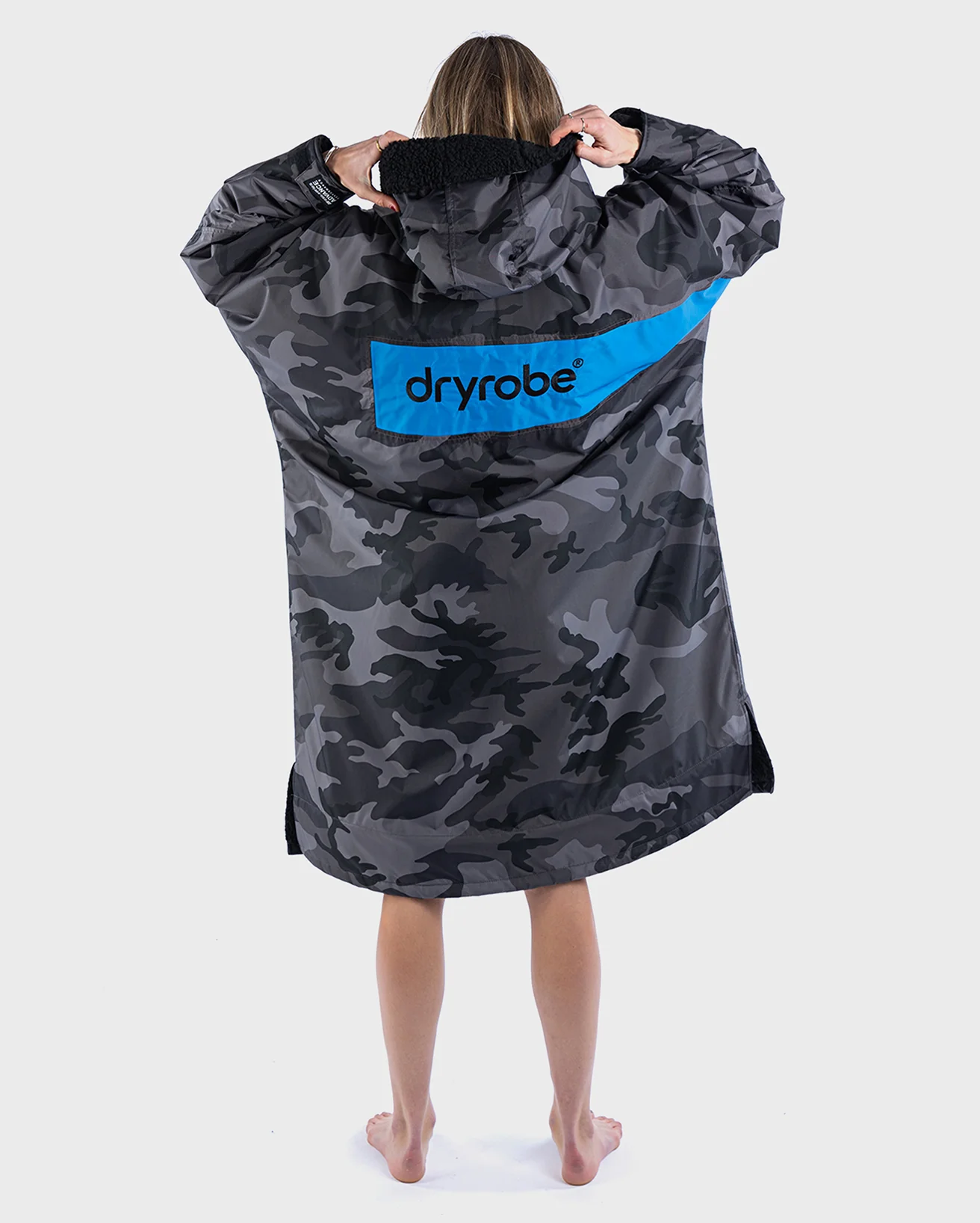 REWORK - Black Camo Blue Advance Change Robe - Image 3