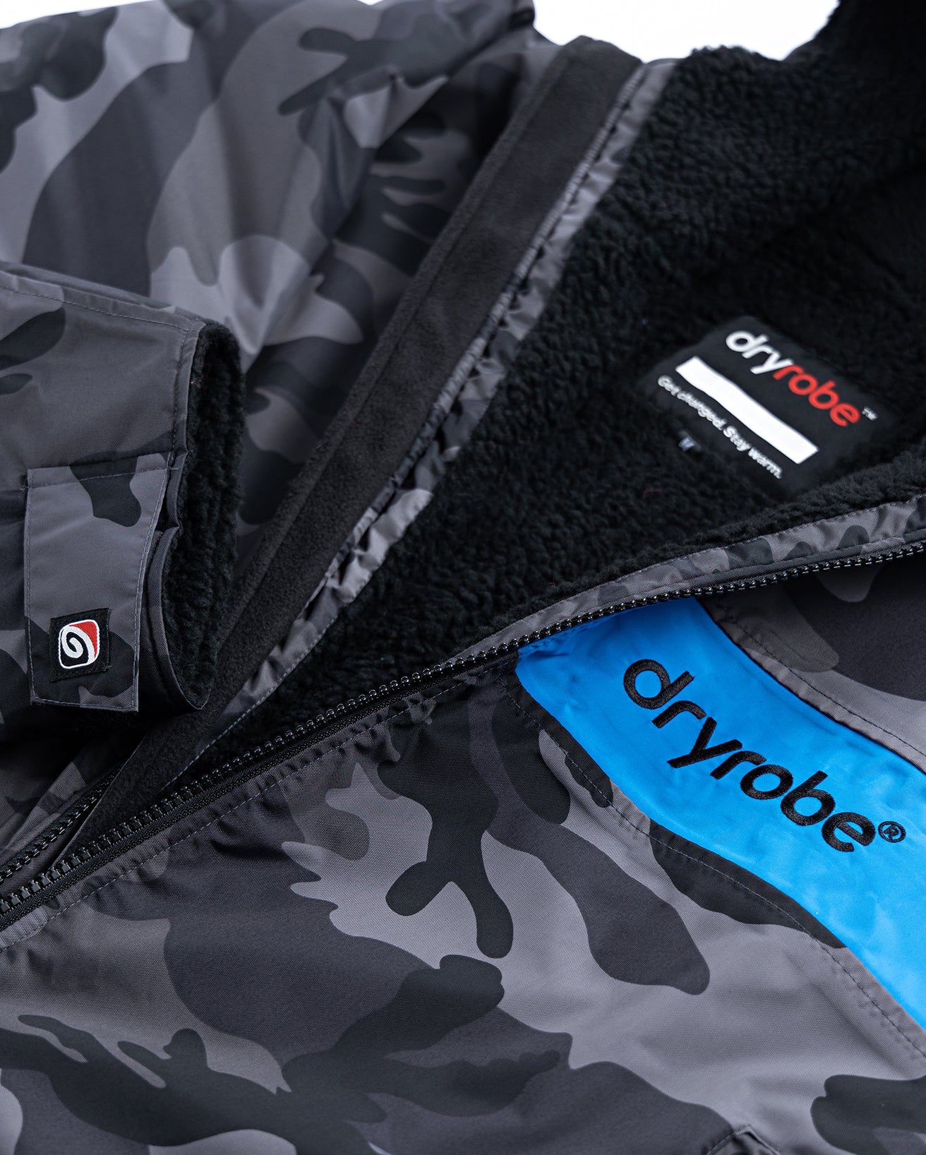 REWORK - Black Camo Blue Advance Change Robe - Image 4