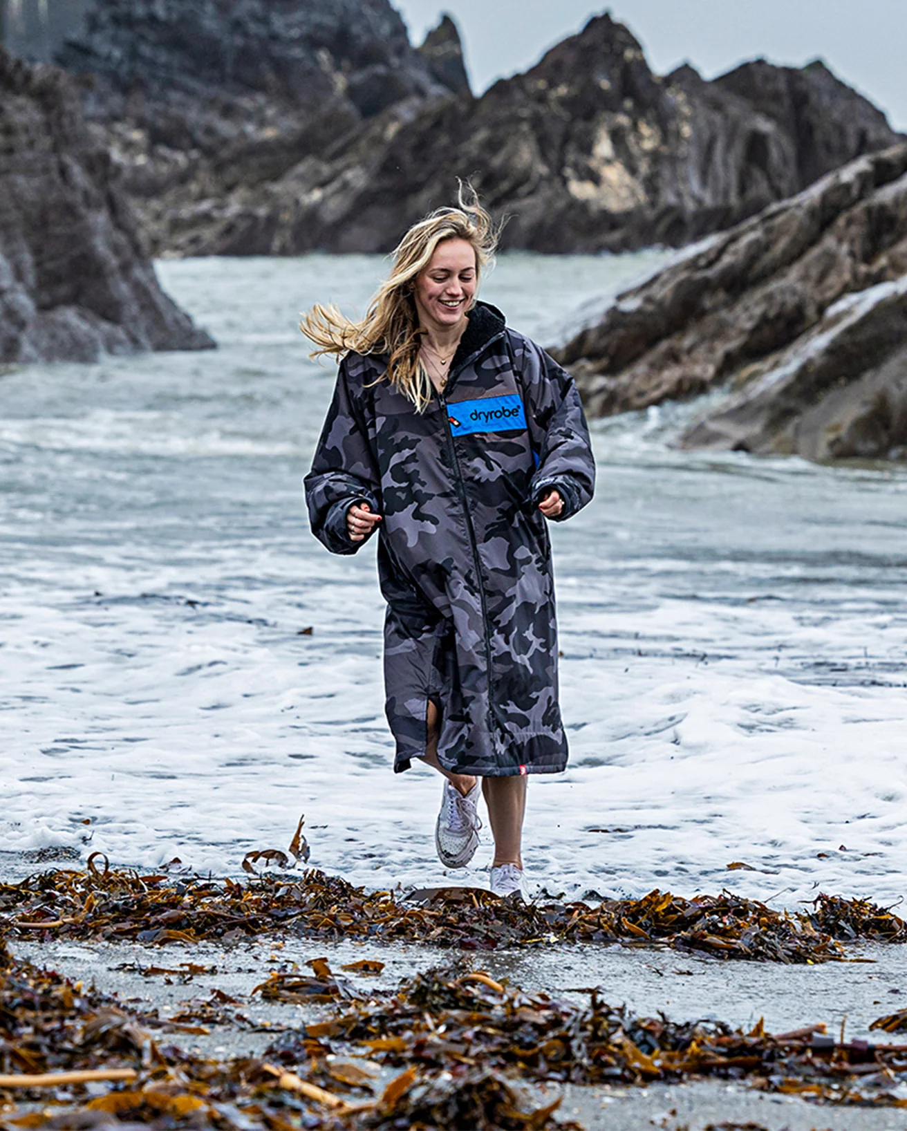 REWORK - Black Camo Blue Advance Change Robe - Image 5