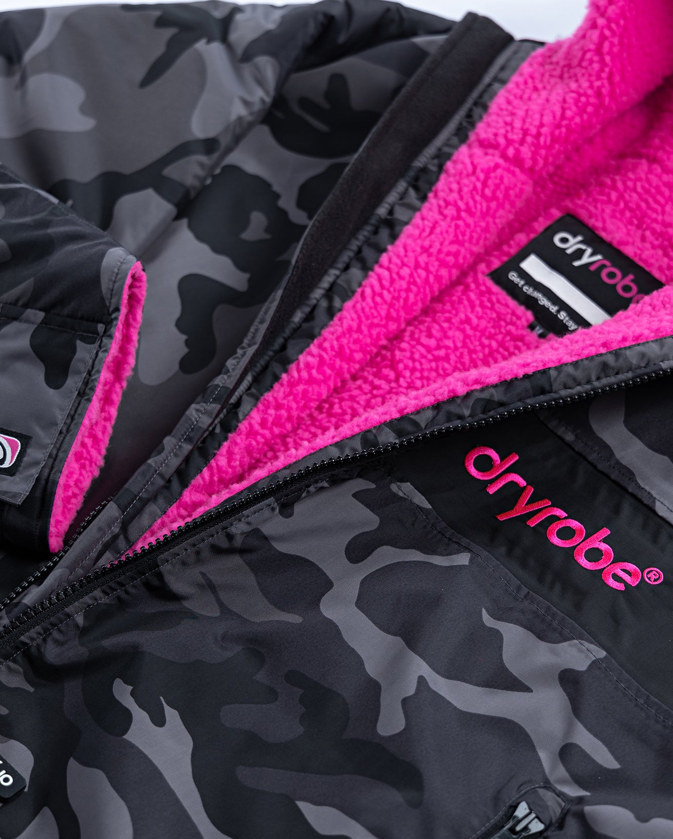 REWORK - Black Camo Pink Advance Change Robe - Image 4
