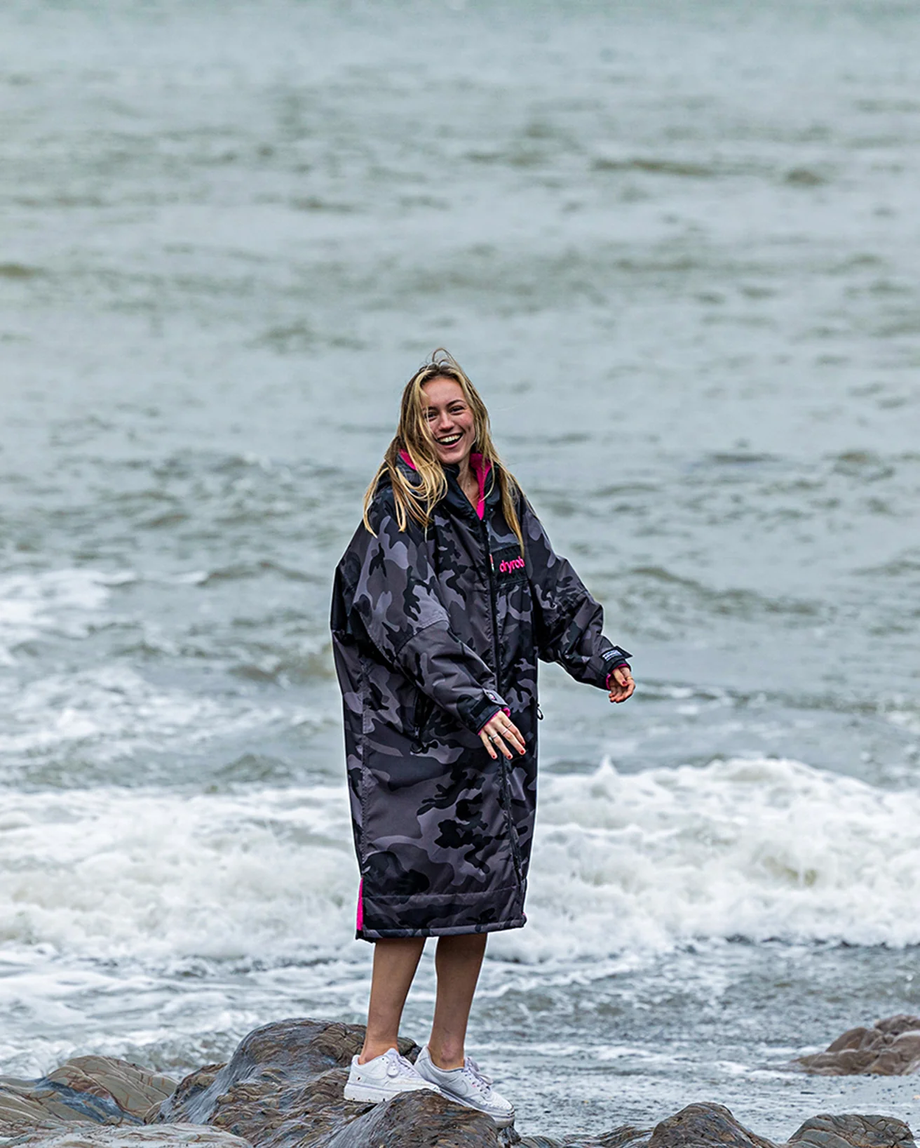 REWORK - Black Camo Pink Advance Change Robe - Image 5