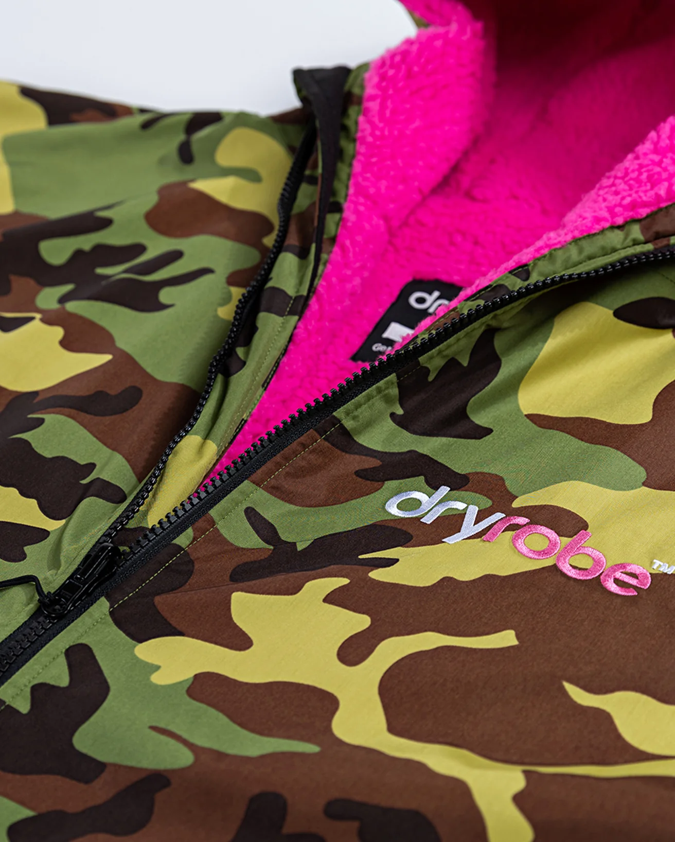 Camo Pink Advance Changing Robe - Image 18