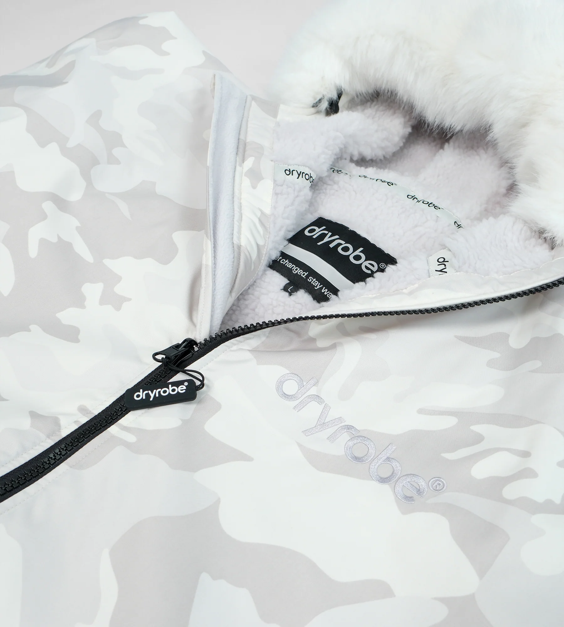 Alpine White Camo Advance Changing Robe - Image 10