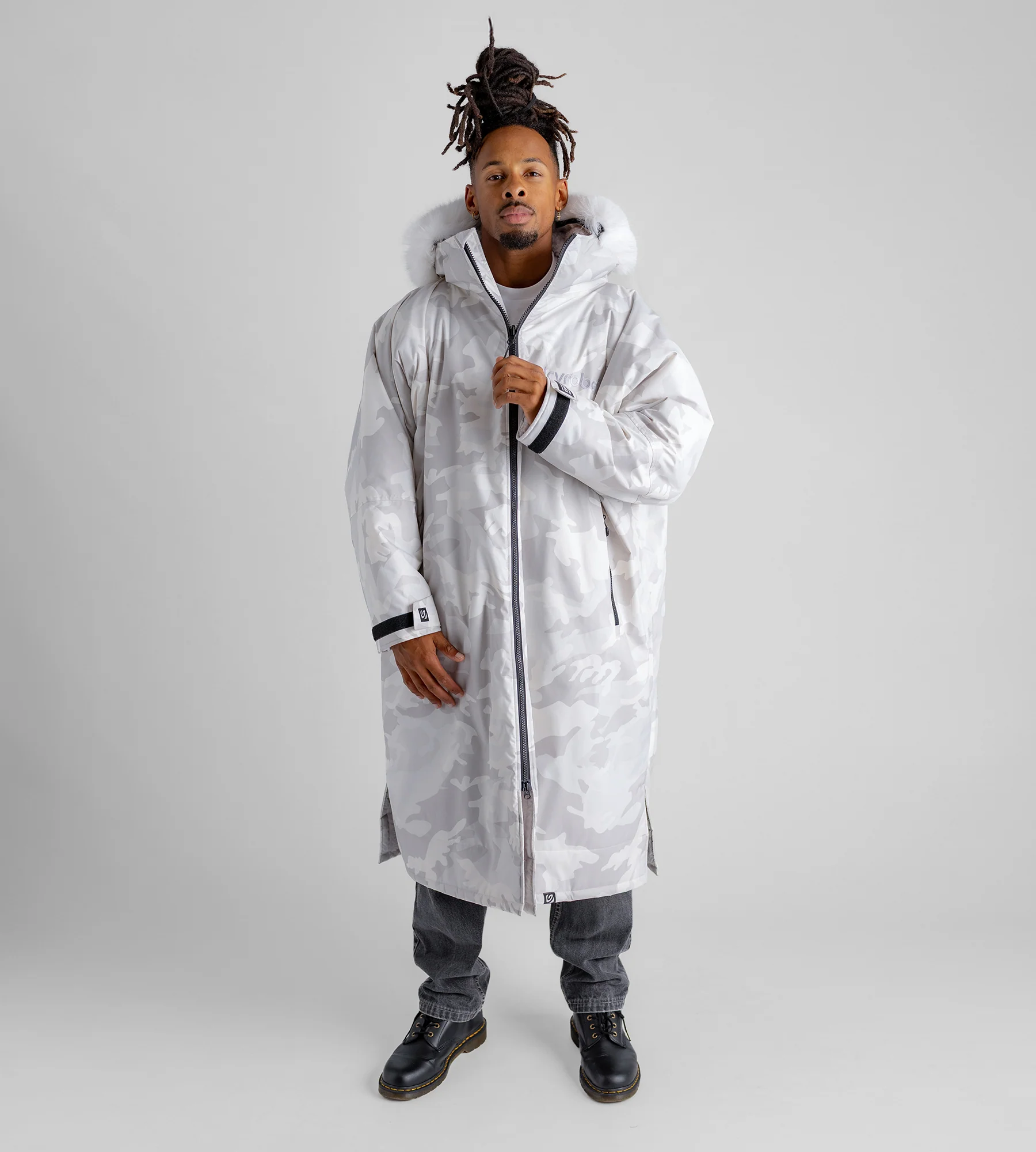 Alpine White Camo Advance Changing Robe - Image 13
