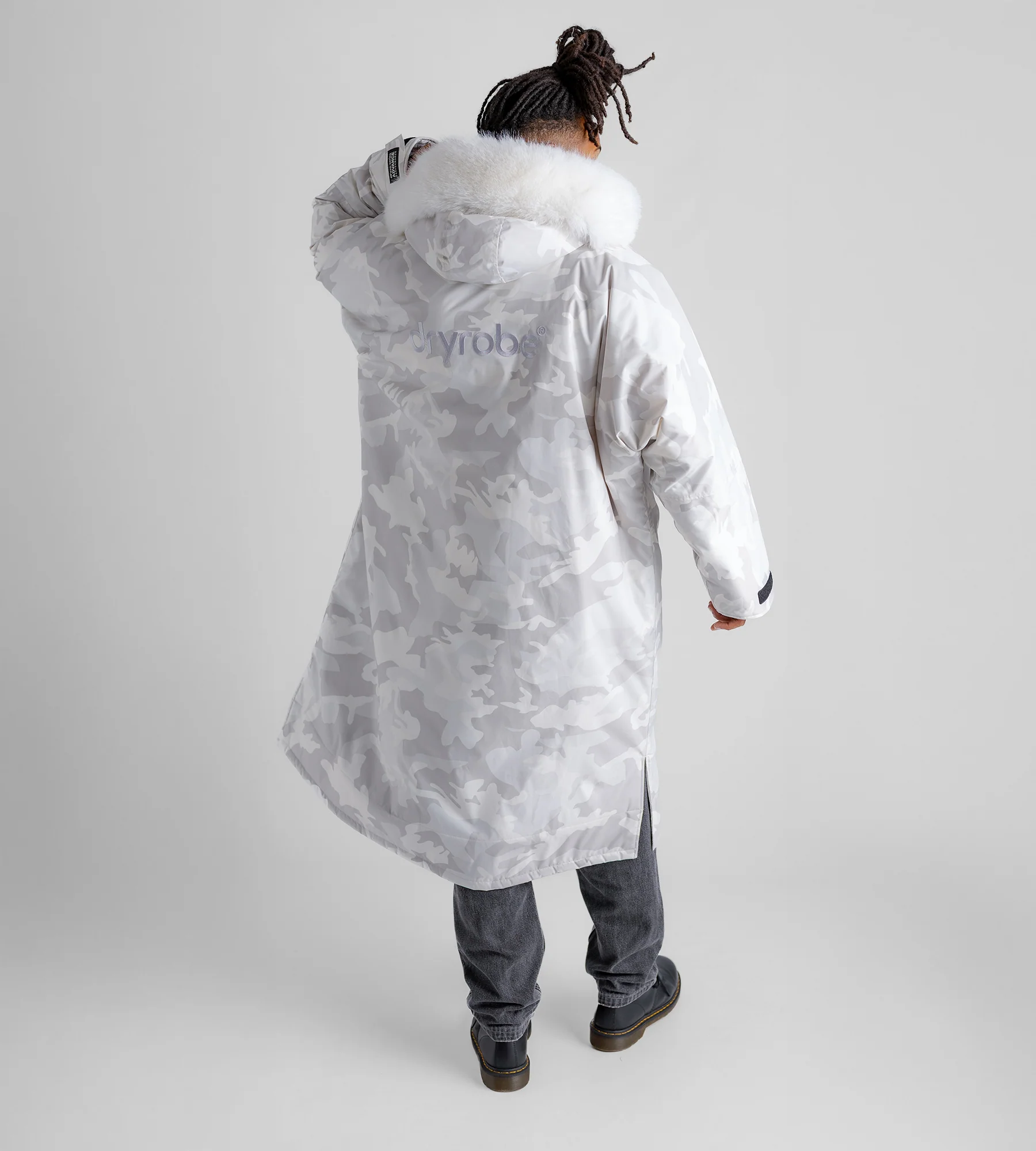 Alpine White Camo Advance Changing Robe - Image 15