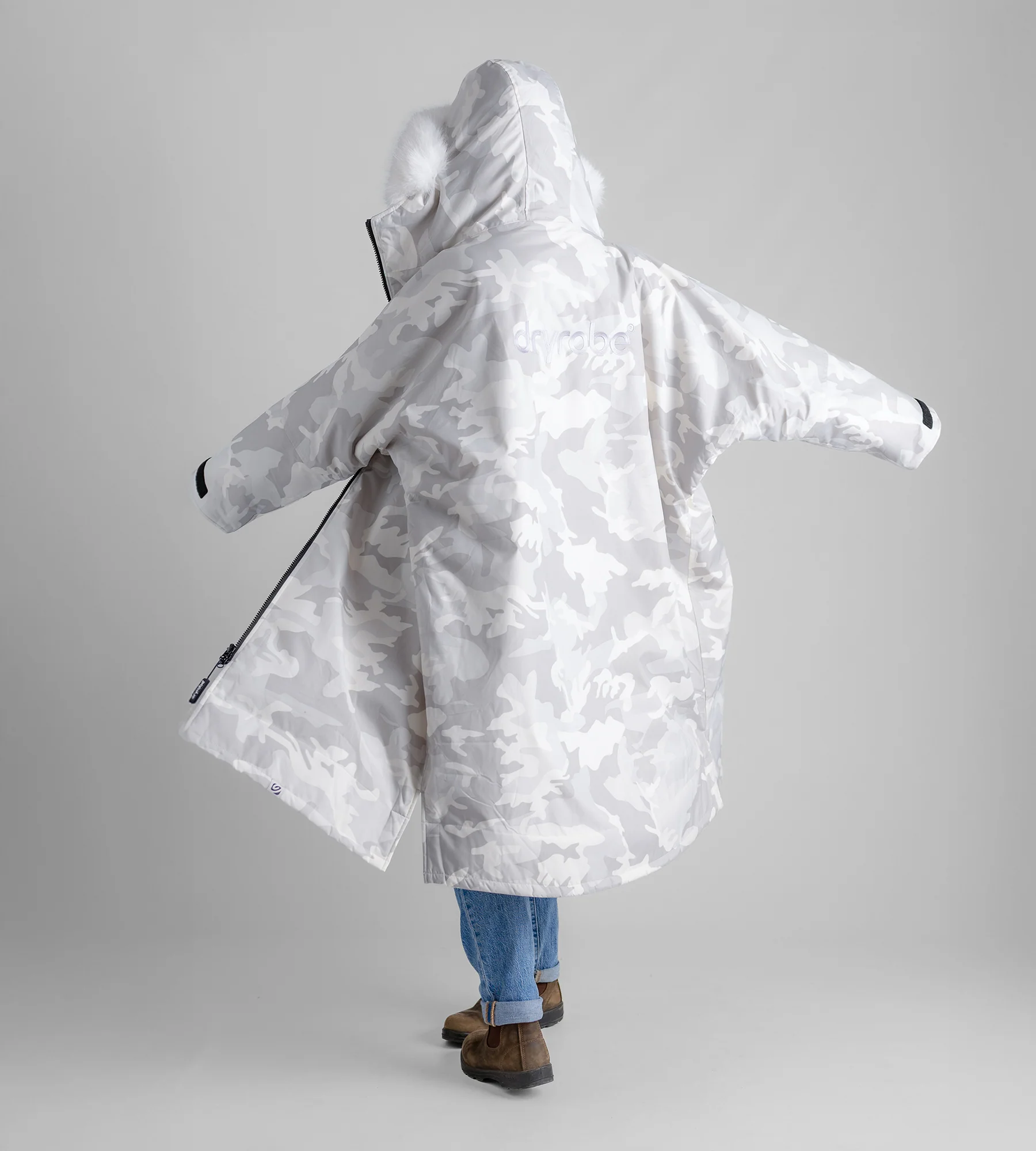 Alpine White Camo Advance Changing Robe - Image 5