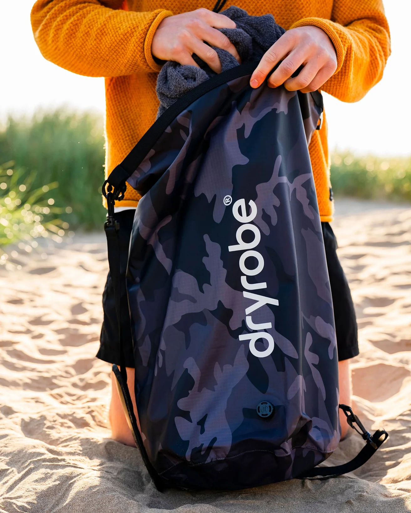 Black Camo Compression Travel Bag - Image 6