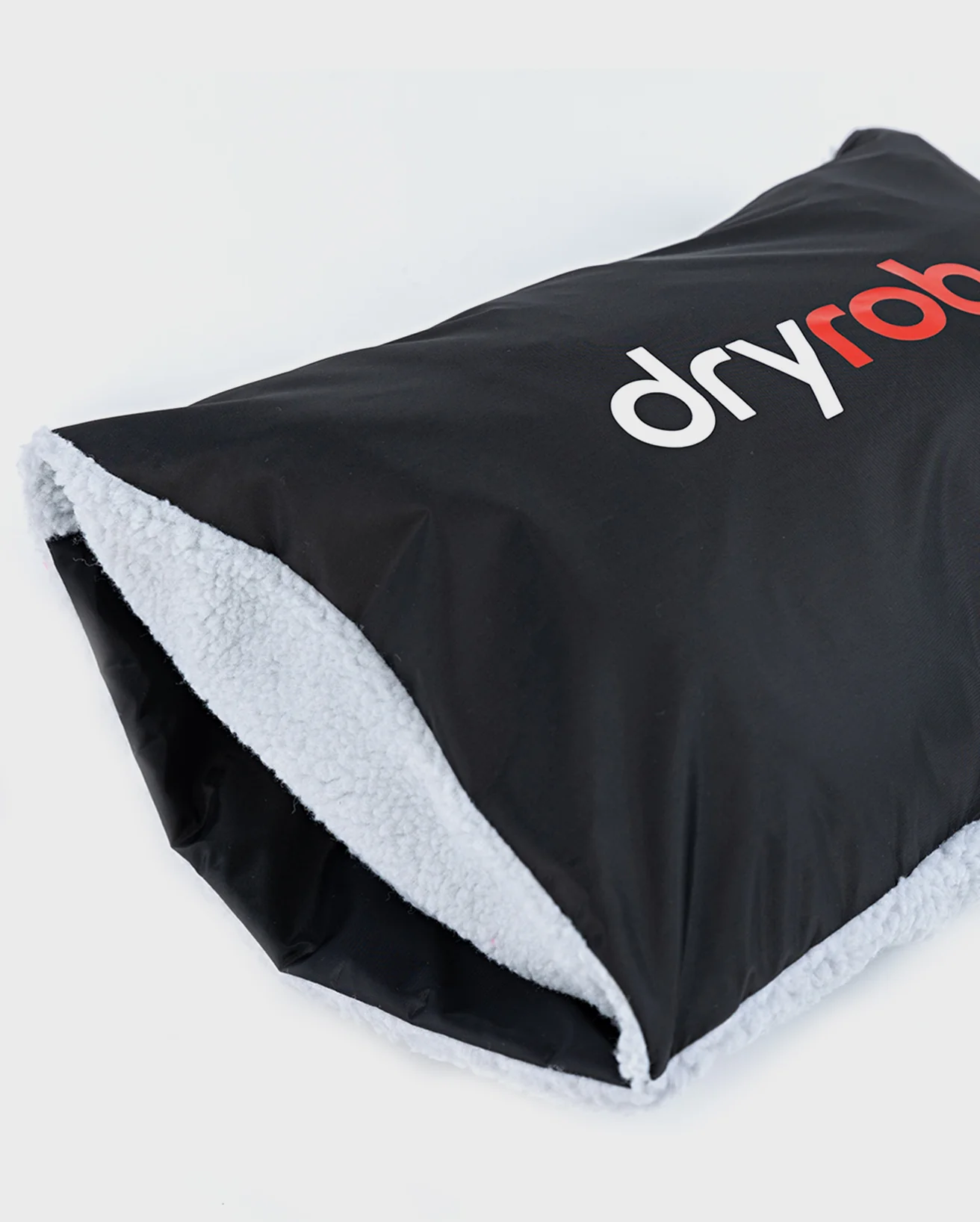 Black Red Packable Travel Cushion Cover - Image 4
