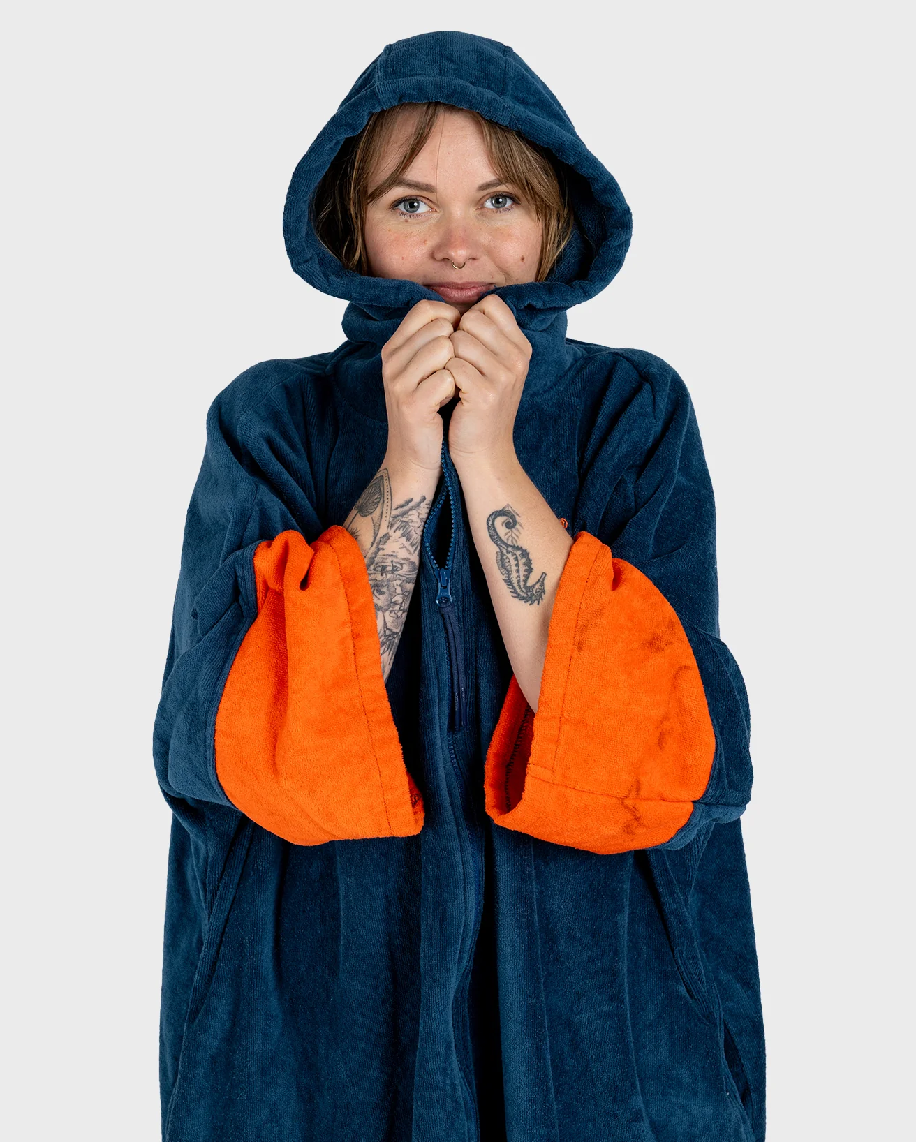 Deep Sea Blue Full-Zip Organic Towel Robe - Image 3