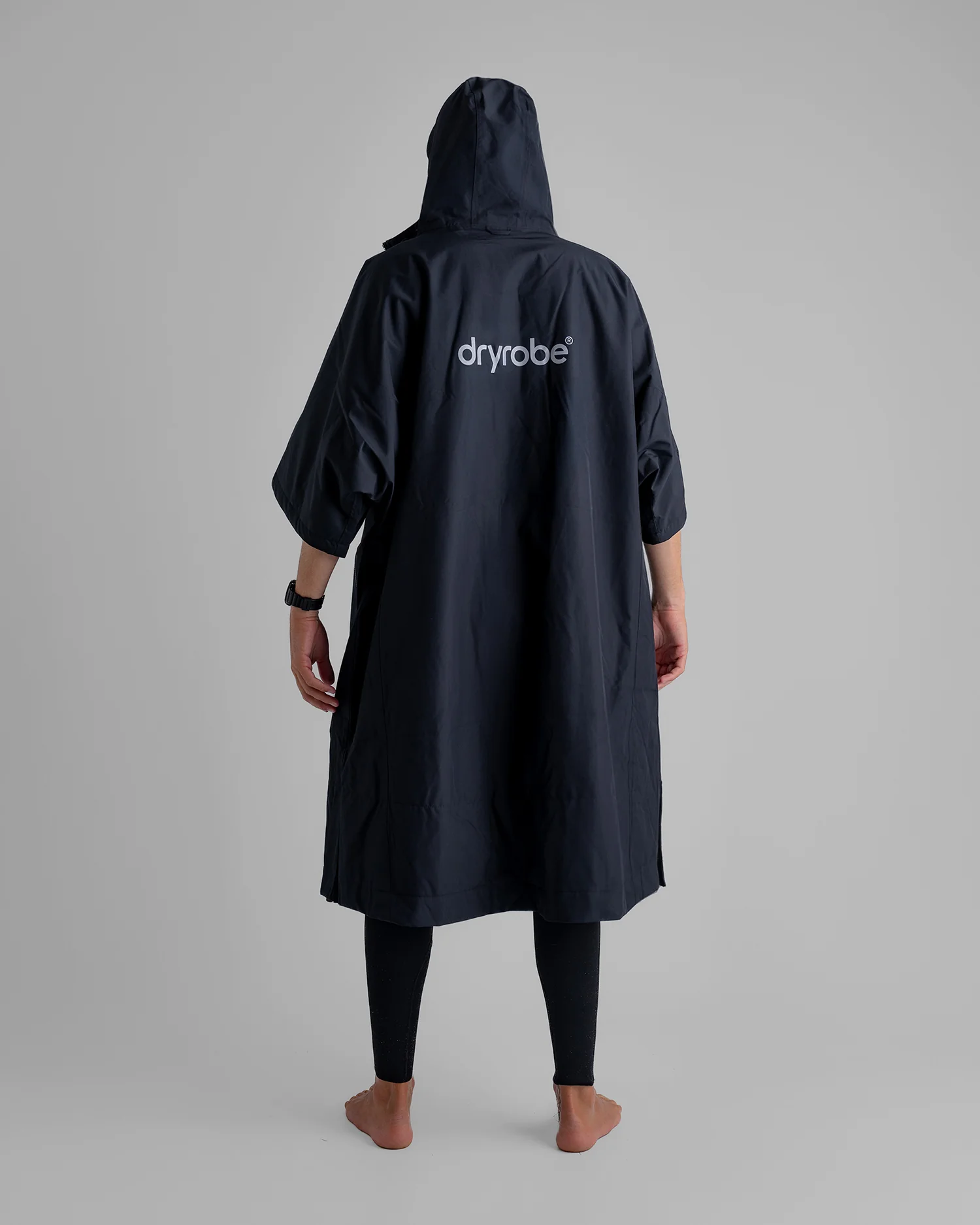 Black Tech-Lite Changing Robe - Image 3