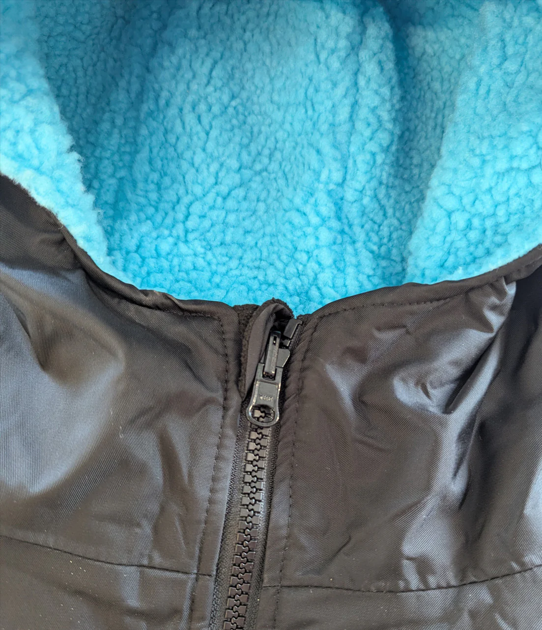 Resale - Black Blue Advance - Medium - Image 3