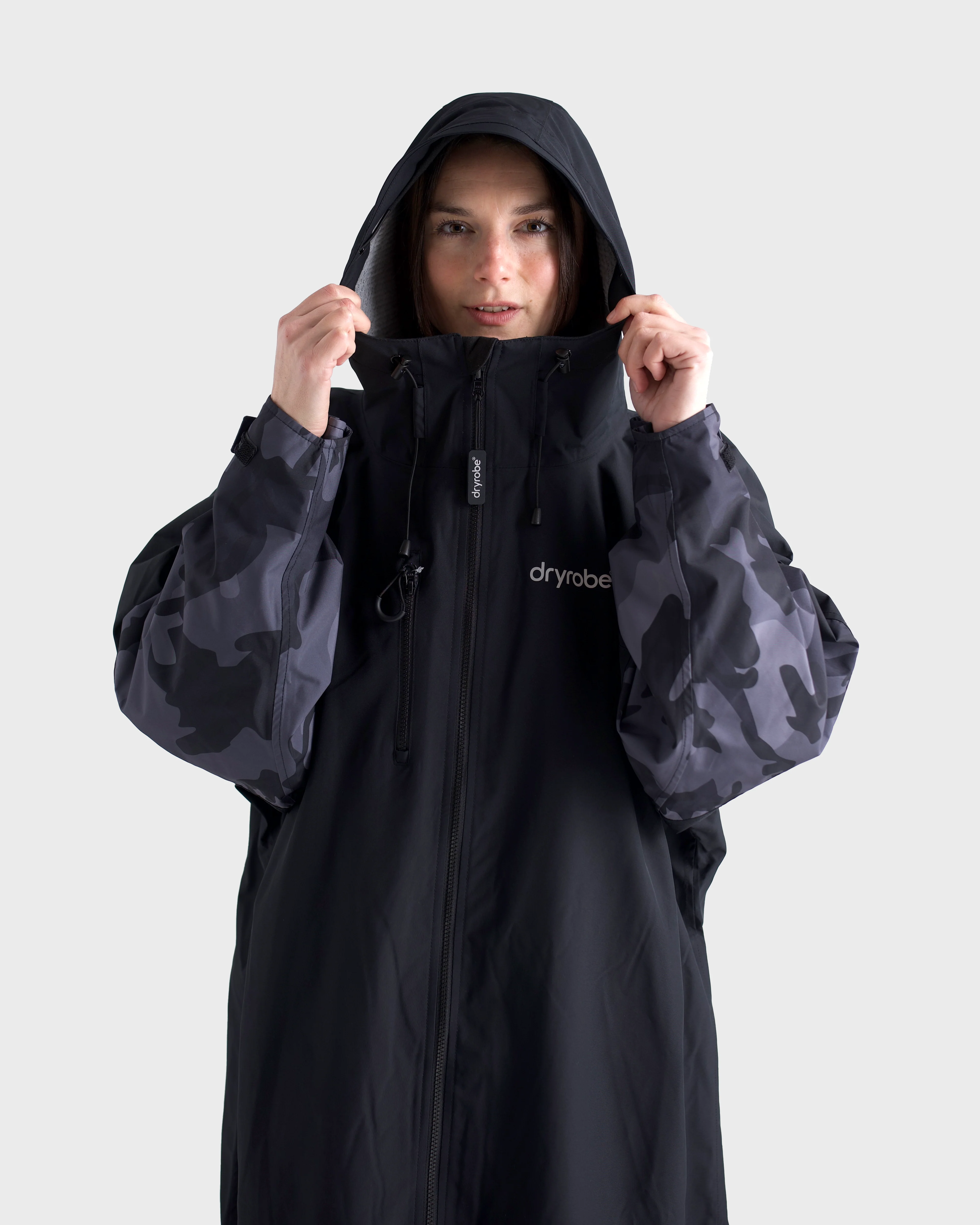 Black Camo Tech-Lite Long Sleeve Changing Robe - Image 11