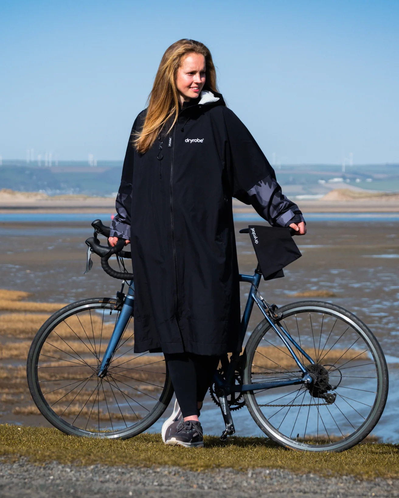 Black Camo Tech-Lite Long Sleeve Changing Robe - Image 24