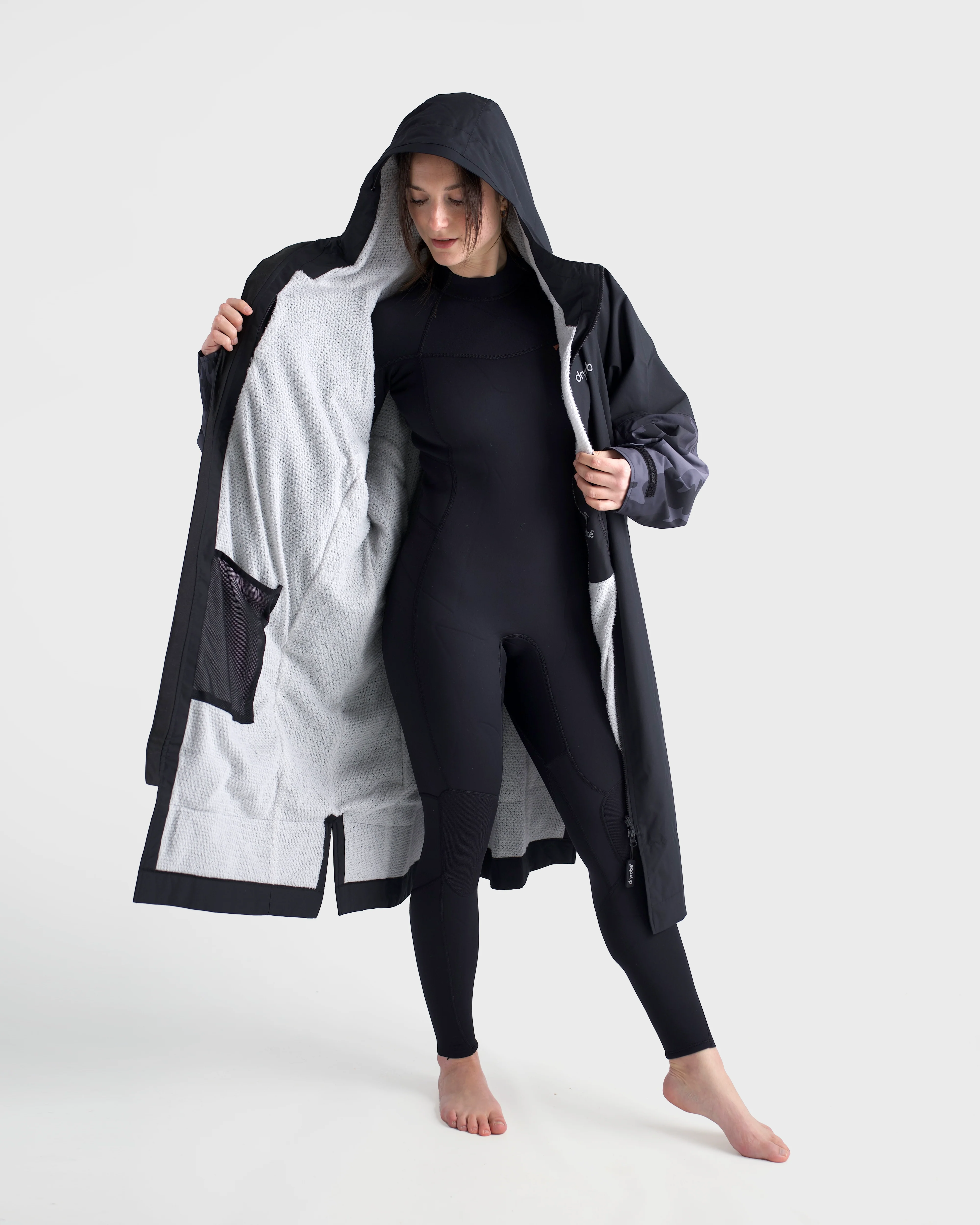 Black Camo Tech-Lite Long Sleeve Changing Robe - Image 3