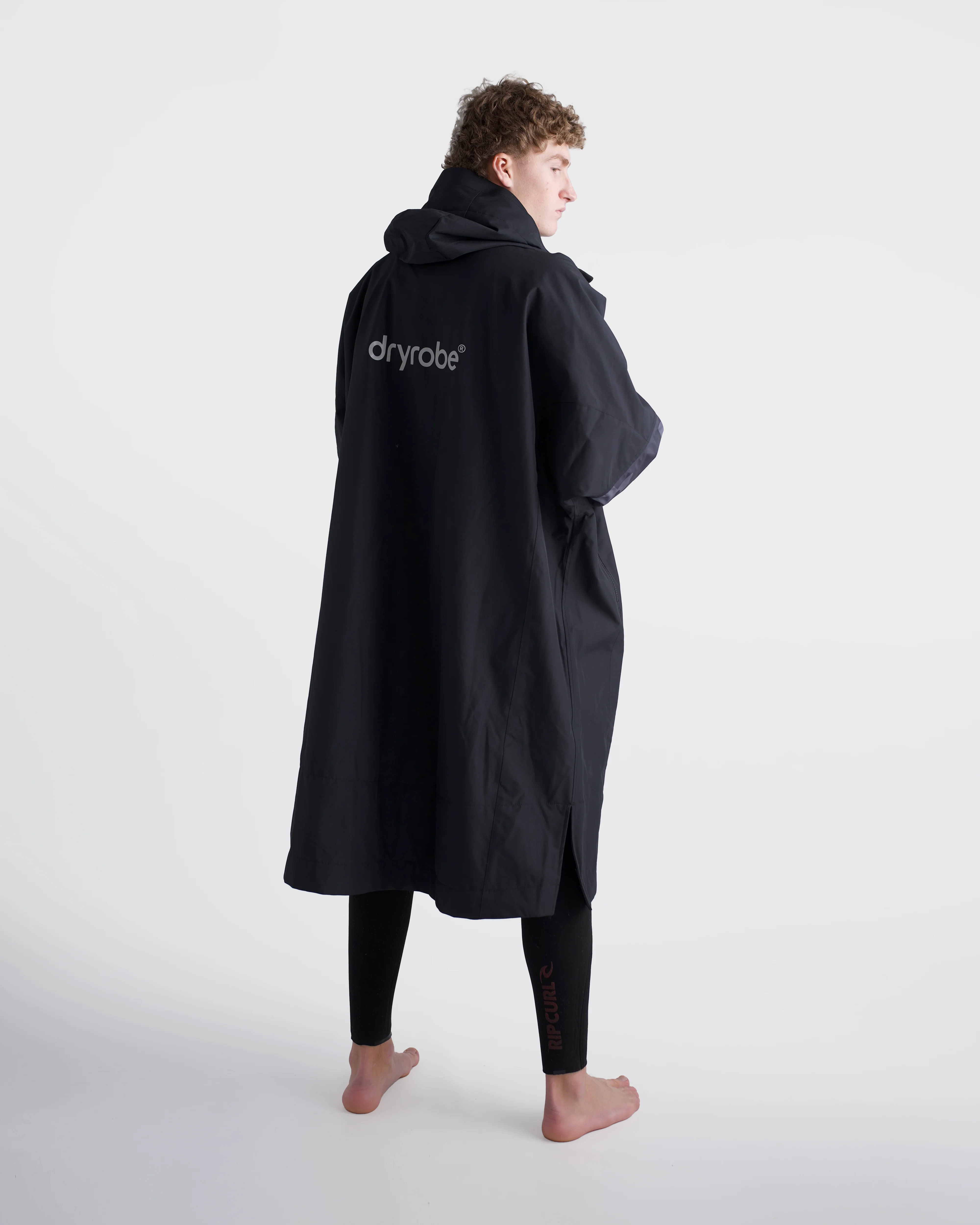 Black Camo Tech-Lite Long Sleeve Changing Robe - Image 9